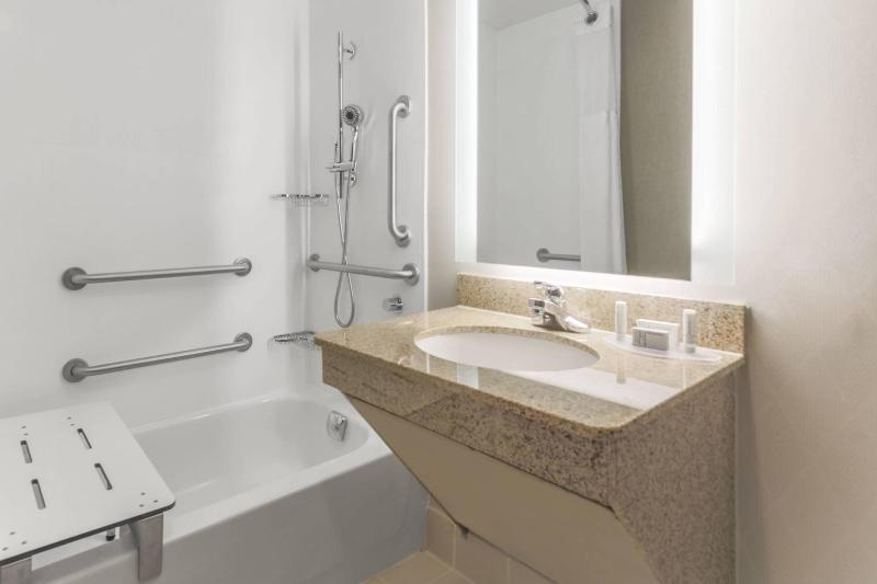 SpringHill Suites by Marriott Austin Parmer/Tech Ridge - image 4