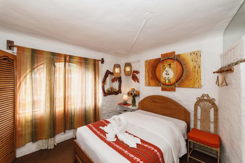 Double Room image 1