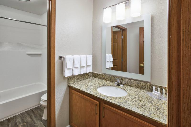 Two-Bedroom Suite image 2