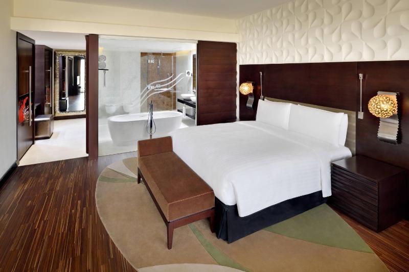 One-Bedroom King Suite image 1
