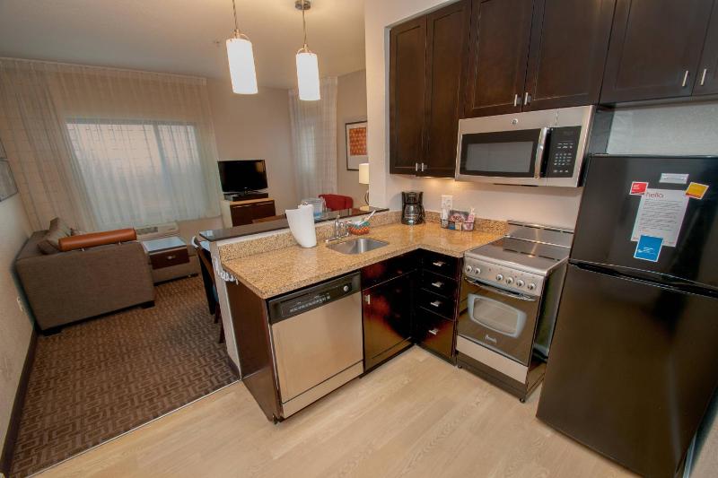 Two-Bedroom Suite image 4