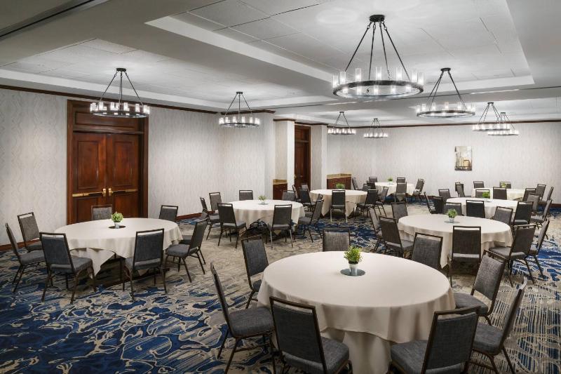 Residence Inn by Marriott Austin Downtown/Convention Center - image 3