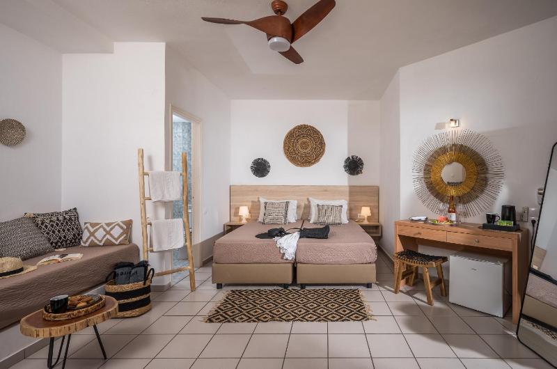 Cretan Seaside Boutique Hotel - image 19