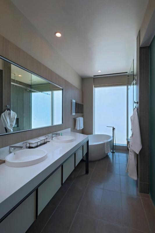 Presidential Suite, Club lounge access, Presidential Suite image 4
