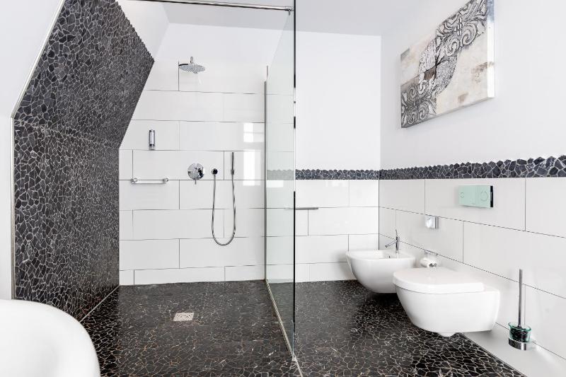 Superior Double Room image 3