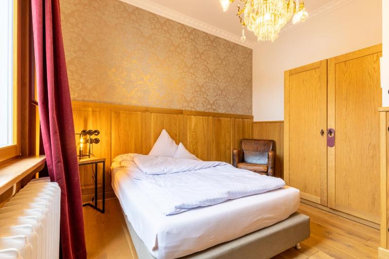 Standard Single Room image 4