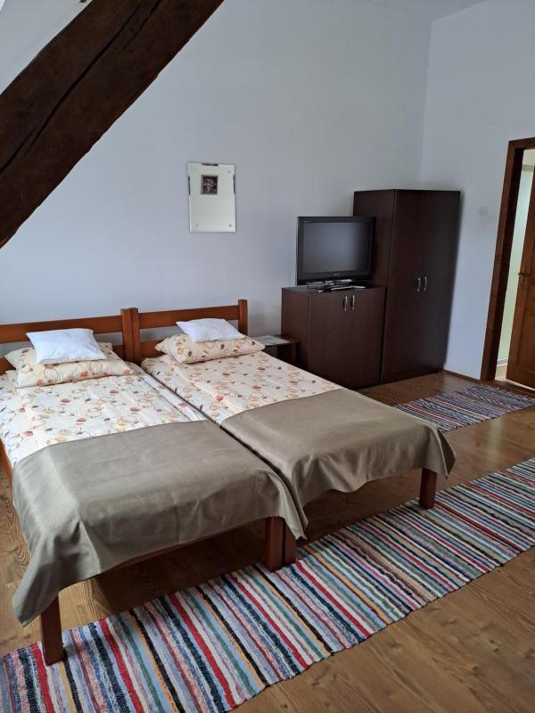 Family Room image 2