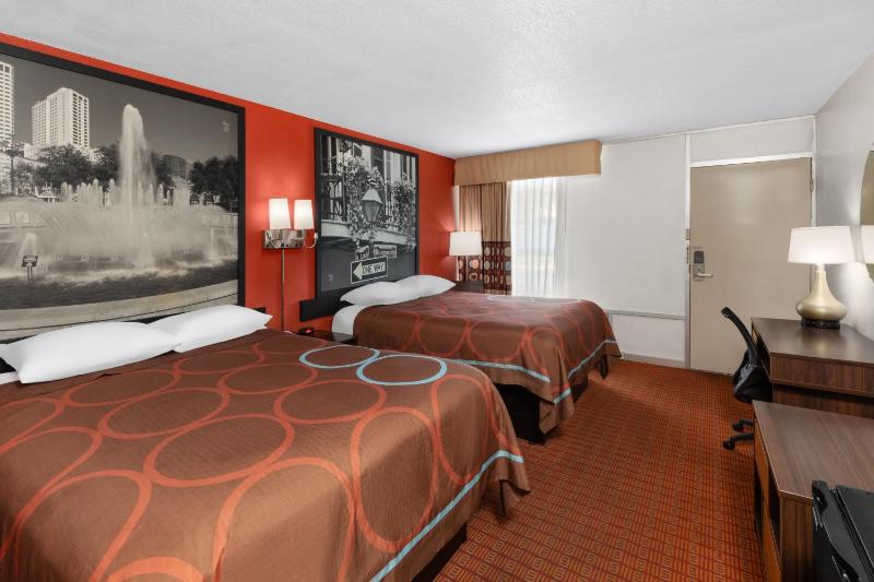 Double Room with Two Double Beds - Non-Smoking image 3
