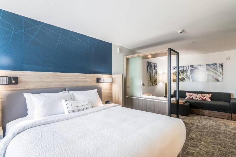King Suite image 1