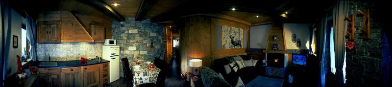 King Suite with Spa Bath image 2