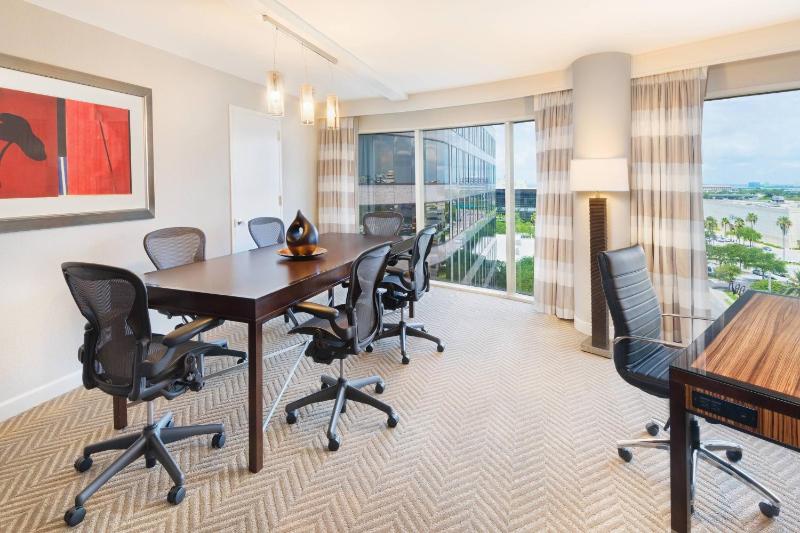 The Westshore Grand Tampa a Tribute Portfolio Hotel - image 9
