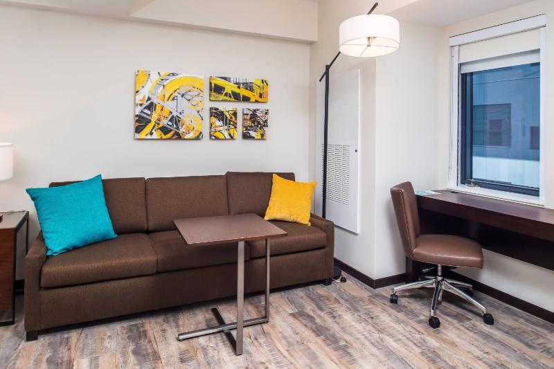 One-Bedroom King Suite image 1