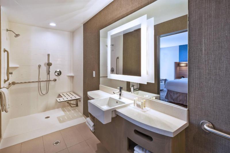 King Suite with Sofa Bed and Adapted Tub - Mobility Accessible image 2