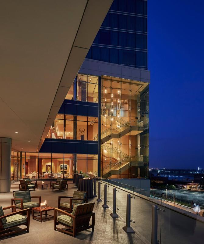 Four Seasons Hotel St Louis - image 9