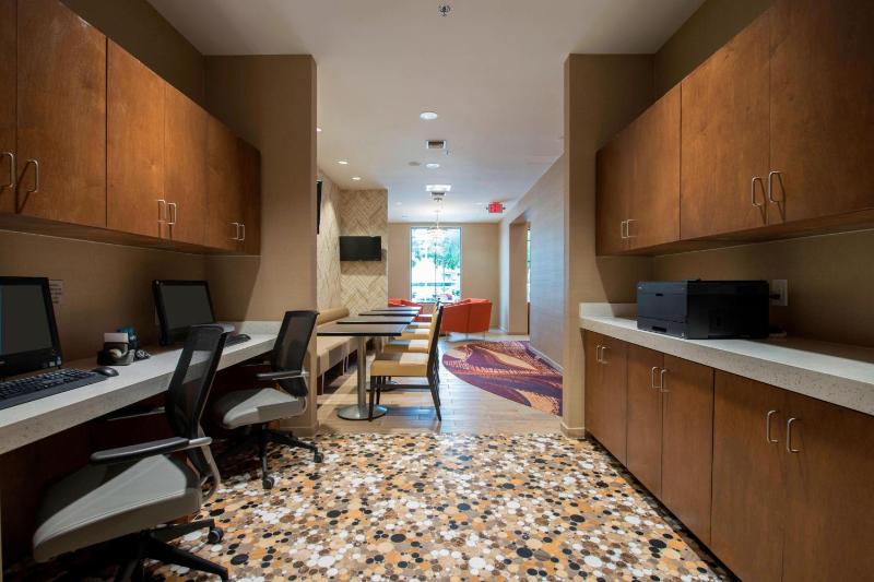 SpringHill Suites by Marriott San Antonio Downtown/Riverwalk Area - image 18