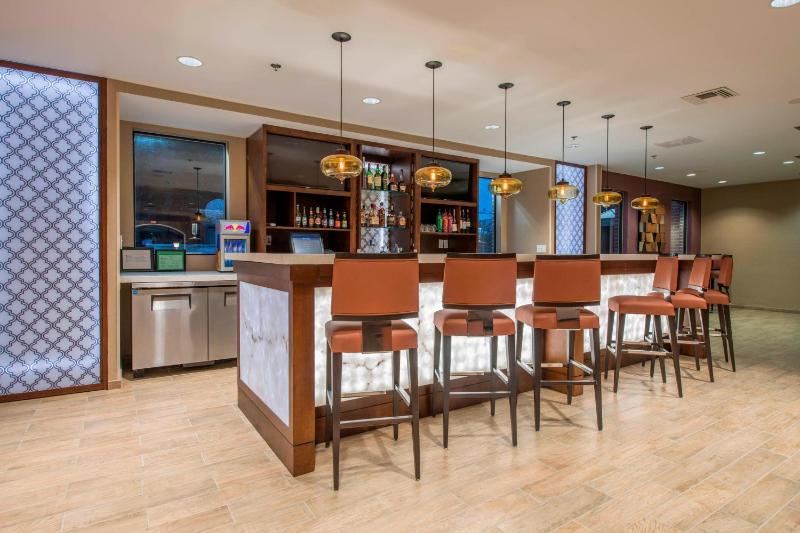 SpringHill Suites by Marriott San Antonio Downtown/Riverwalk Area - image 16