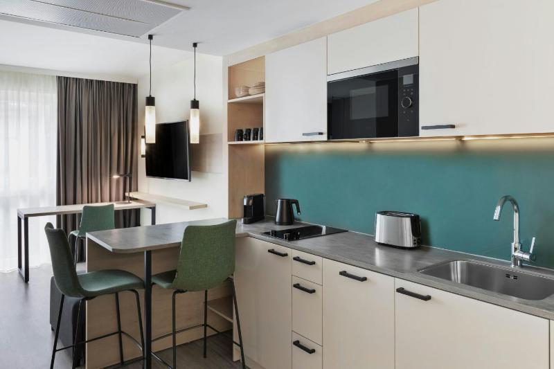 Residence Inn by Marriott Hamburg Altona - image 4