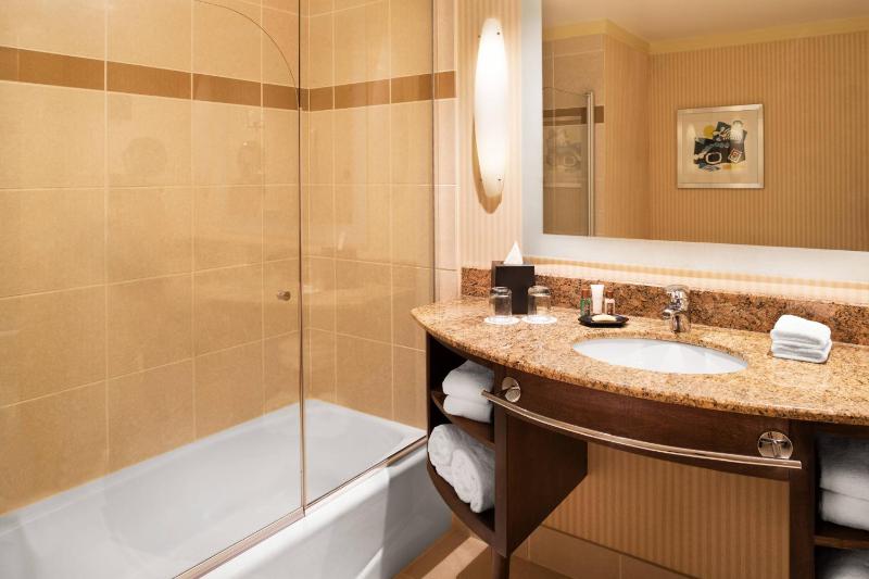 Sheraton Bloomington Hotel - image 42