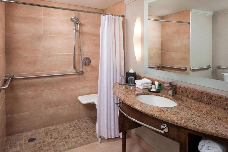 Sheraton Bloomington Hotel - image 44