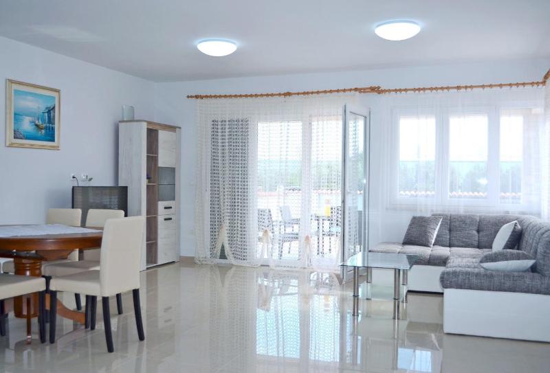 House LjubaV - image 8