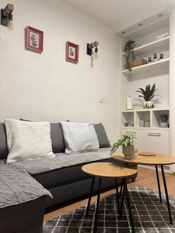 Memy Apartment - image 6