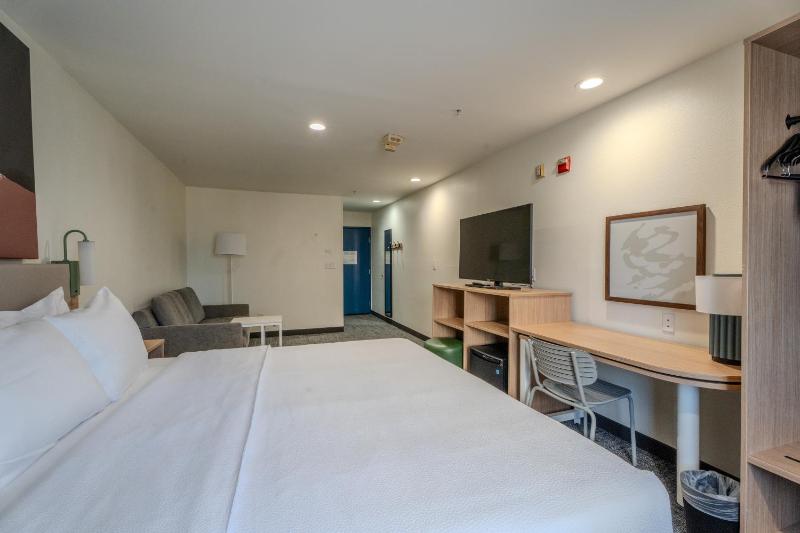 King Room image 2