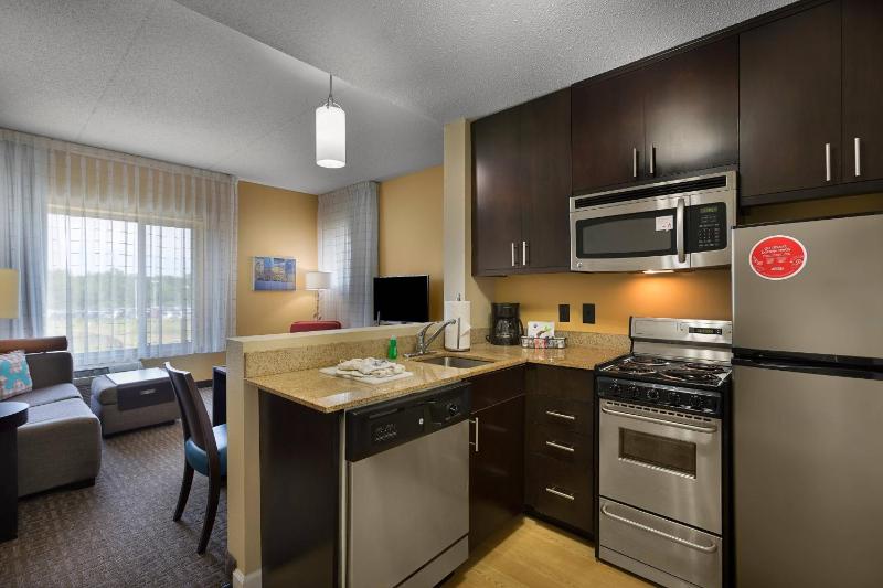 Two-Bedroom Suite image 2