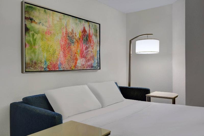 SpringHill Suites by Marriott Jacksonville - image 23