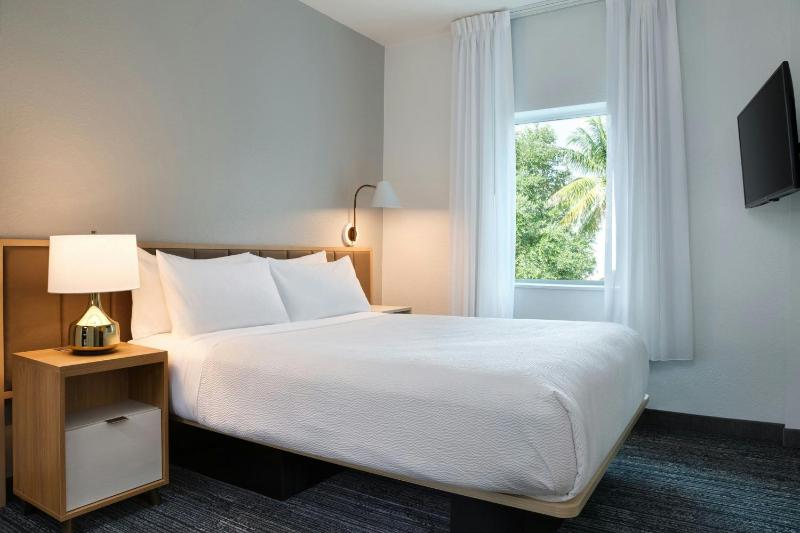 TownePlace Suites by Marriott Fort Lauderdale West - image 7