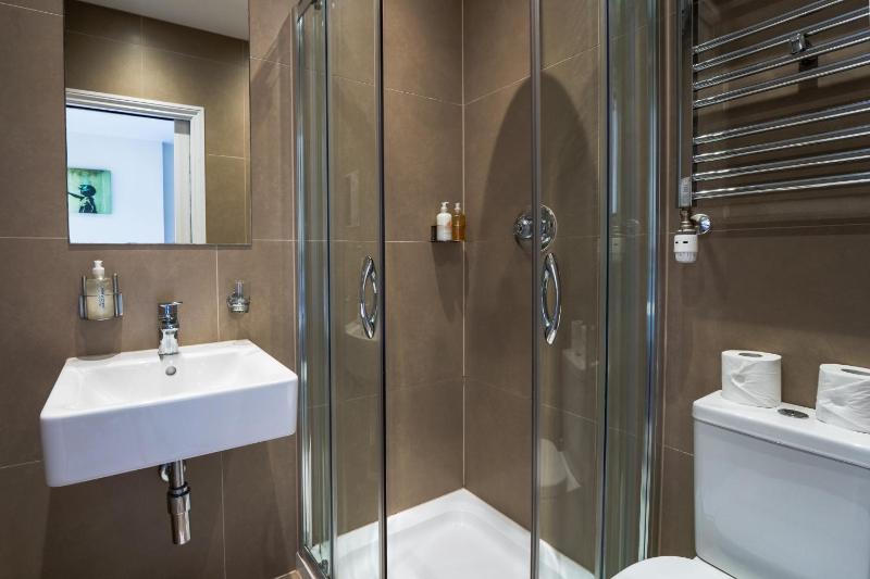 Premium Double Room image 3