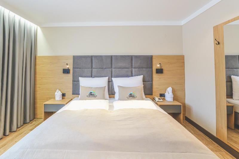 Single Room with Private Bathroom image 3