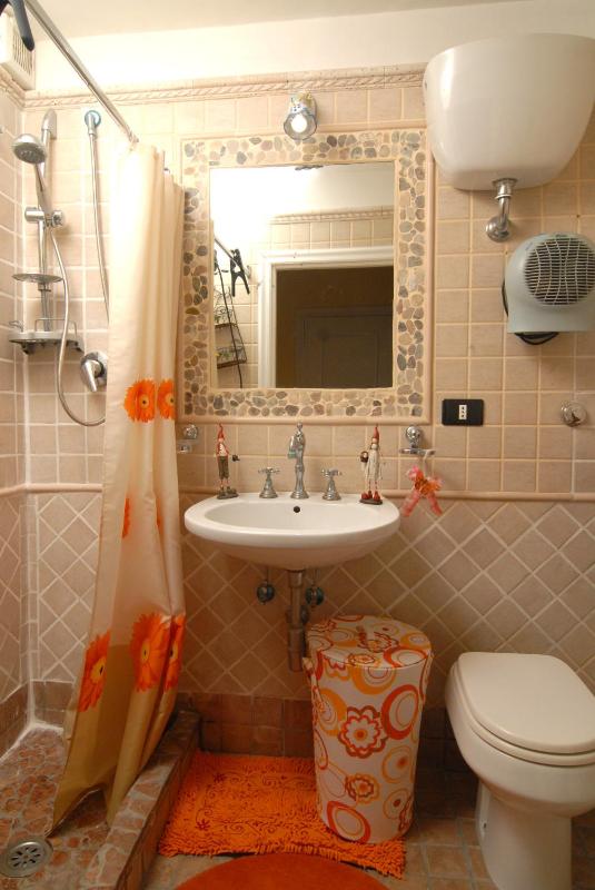 Quadruple Room image 4
