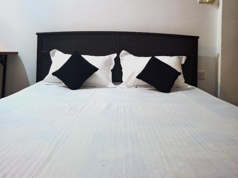 Zeleny Retreat Home Stay - image 13