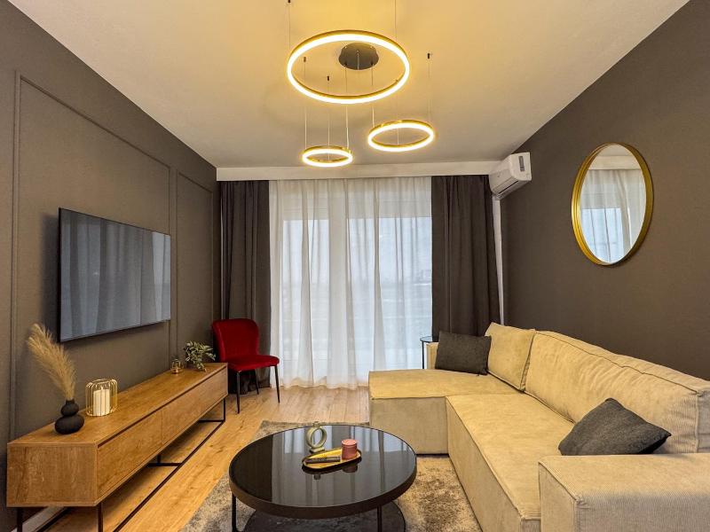 Cozy Velvet Noir Modern & Luxury Apt Parking - image 14