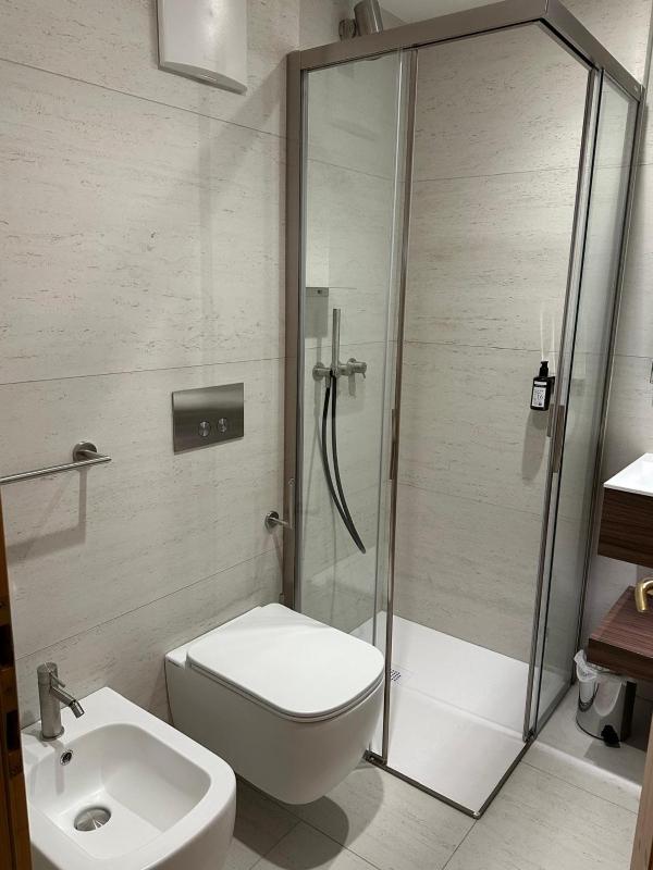 Double Room with Balcony image 2