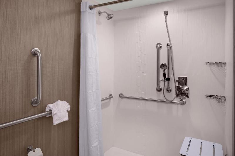 King Room image 2
