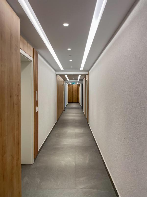 Cozy Cityscape Oasis Stylish & Cozy Apt Private Parking - image 14