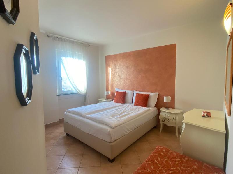 Double Room image 2