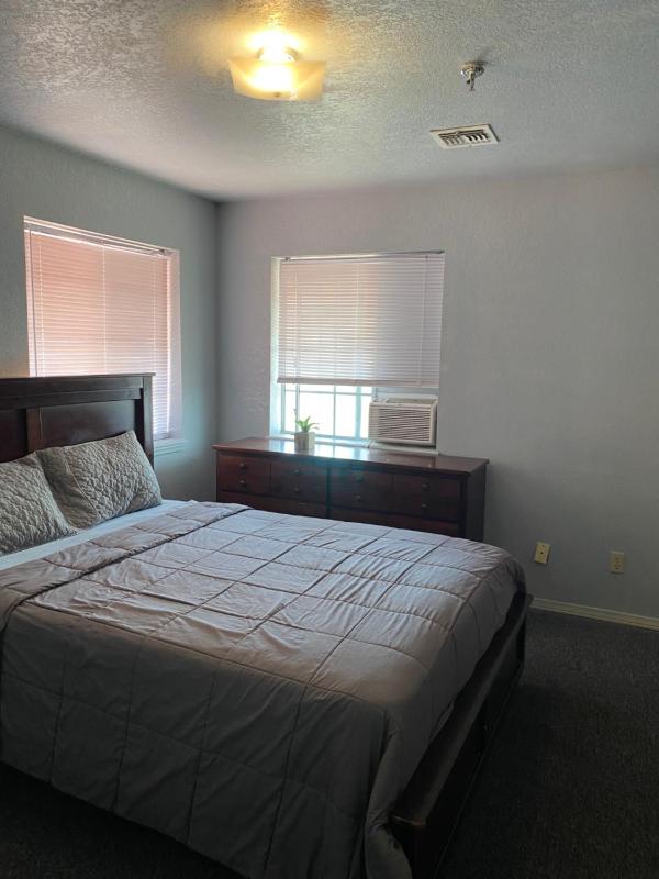 Queen Suite image 1