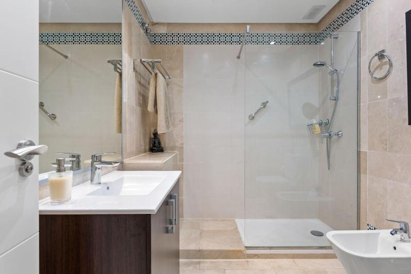 Beachside Puerto Banus Stunning Apartment 212 - image 6