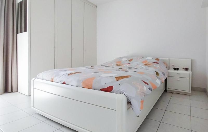 1 Bedroom Cozy Apartment In Oostende - image 18