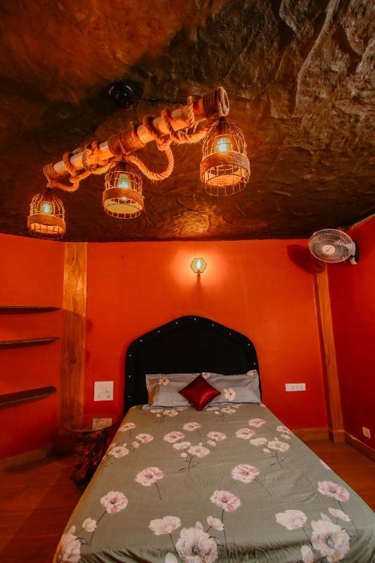 Beehive staycations - image 24