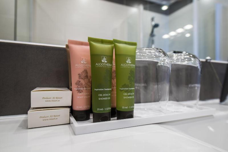 Suite Apartment image 2