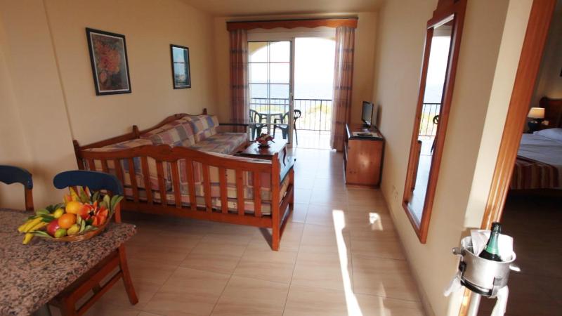 One Bedroom Apartment (3 Adults) image 1