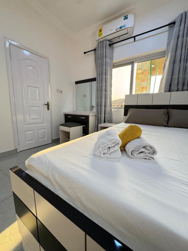 Ann luxurious Apartments 5 - image 9