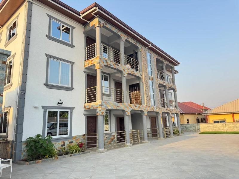 Ann Luxurious Apartments 6 - image 14