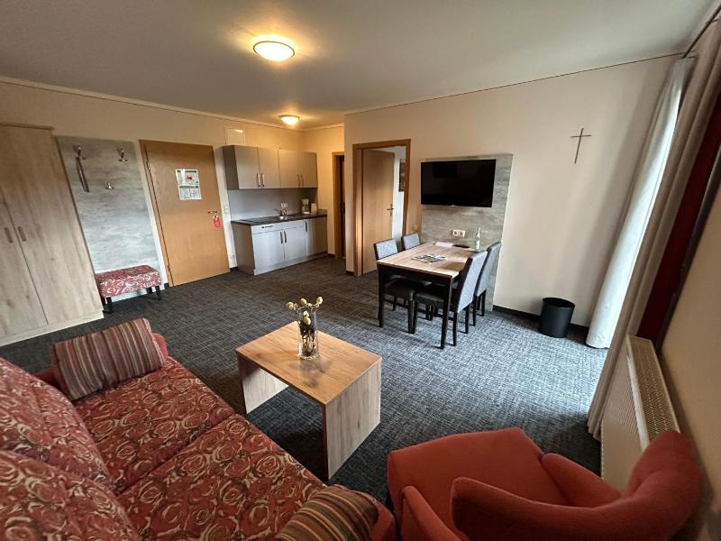 Apartment image 3