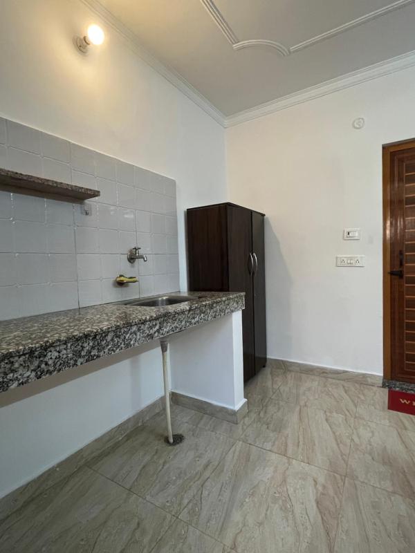 Anjali Home Stay - image 12