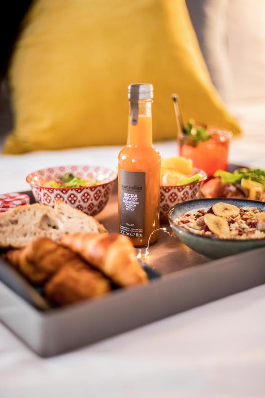 Superior Twin Room image 2