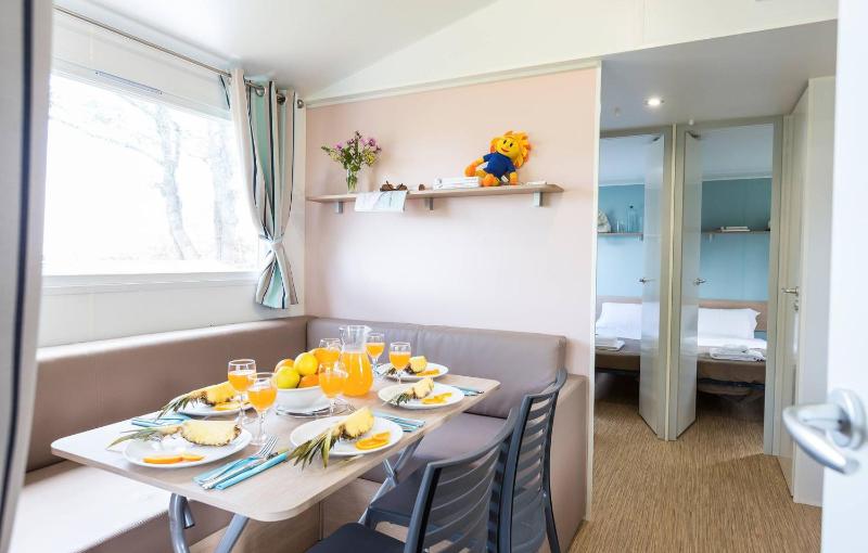 Standard Mobile Home (4 Adults) image 3